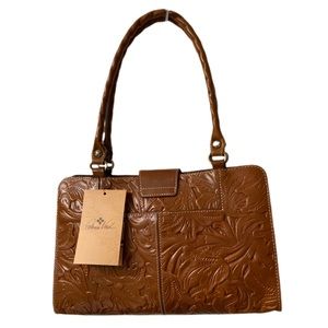 🌟🌷Double Sided Bundle NWT Patricia Nash Tooled Leather, Florence + 1 Wallet
